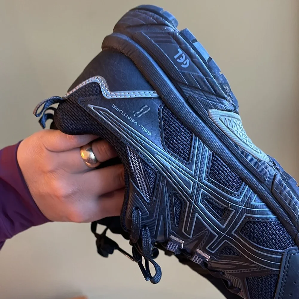 ASICS Gel-Venture 8 — Mens size 7 - Womens size 8.5 - Picture 9 of 9